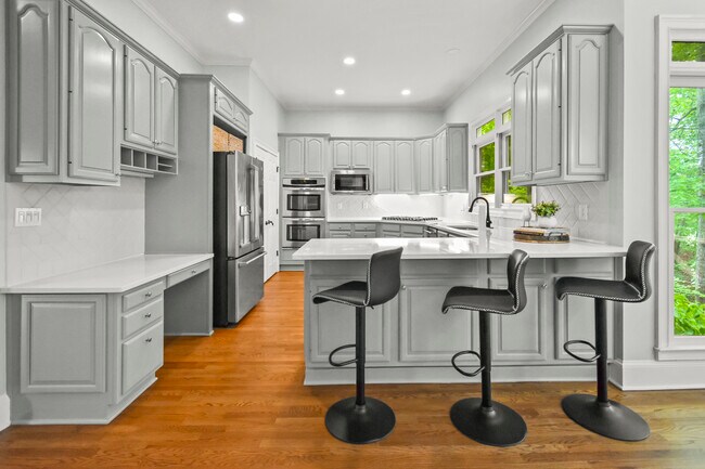 Foto del edificio - 1340 Hillcrest Hts