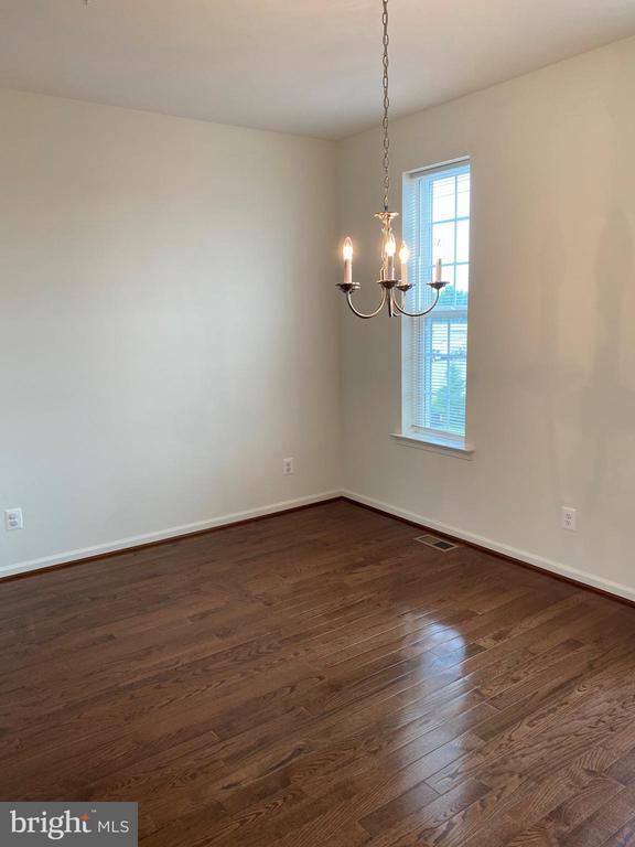 Building Photo - 7934 Quidditch Ln