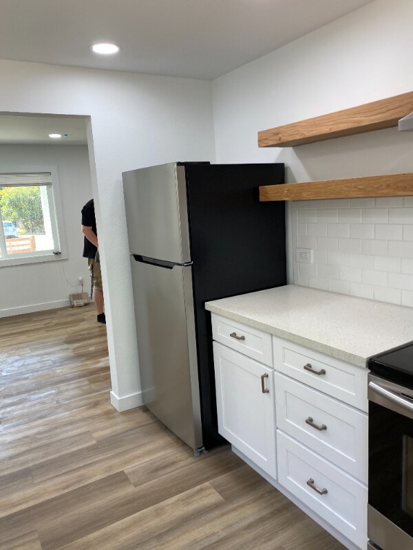 Foto del edificio - 806 SW Henderson St