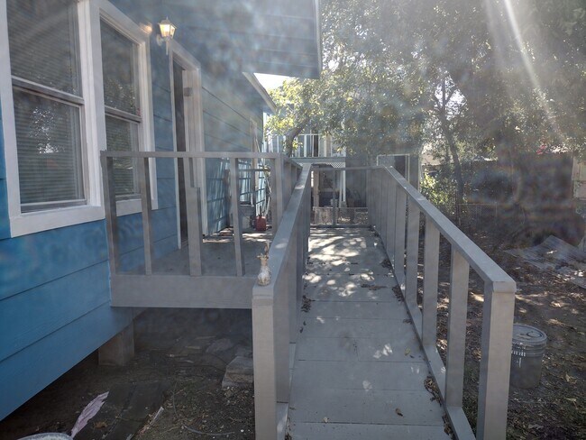 Foto del edificio - 5407 Avenue R 1/2