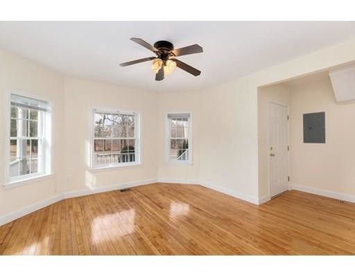 Foto del edificio - 329 N Franklin St