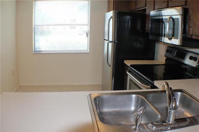 Foto del edificio - 311 Windward Pl