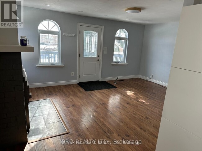 Building Photo - 853 Fourth St