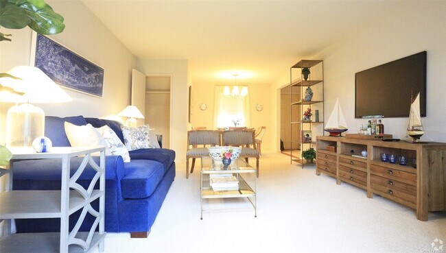 Foto del edificio - 140 Milligan Rd