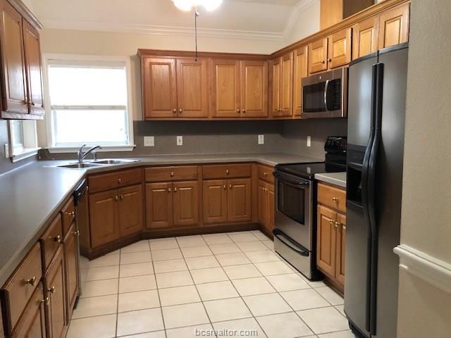 Building Photo - 2608 Lochinvar Ln