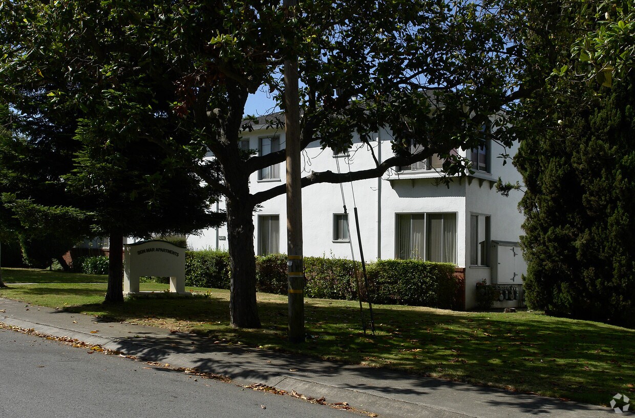 Foto principal - 1031 Noel Dr