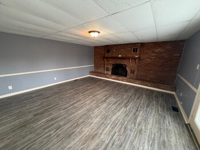 Foto del edificio - 13450 Hawbuck Rd