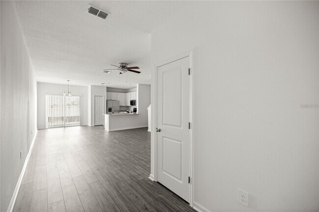 Foto del edificio - 4823 SW 81st Lp