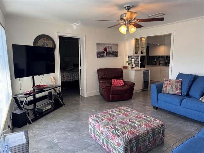 Foto del edificio - 1631 NE 32nd St