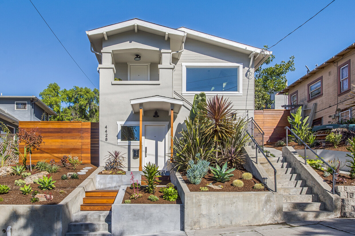 Foto principal - 4428 Virginia Ave