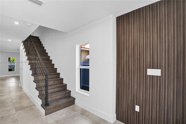 Foto del edificio - 3431 SW 16th Ter