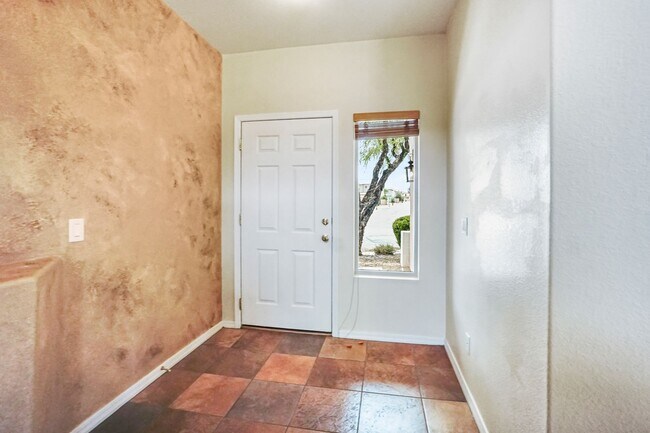 Foto del edificio - PENDING / RENTED