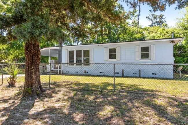 Building Photo - 1254 De Paul Dr