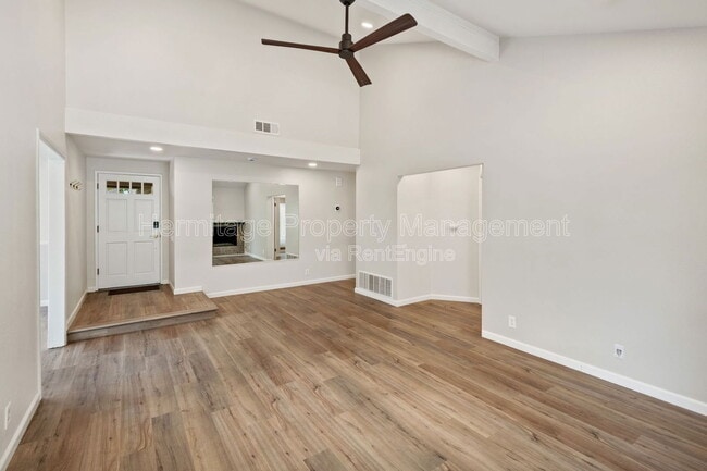 Foto del edificio - 4111 Reyes St