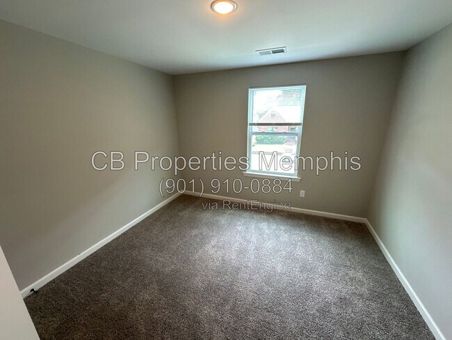 Building Photo - 873 Decatur St