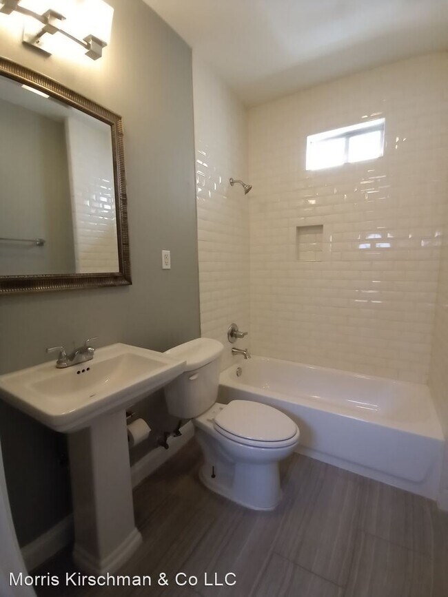 Building Photo - 2 br, 1 bath House - 2613 Banks St.