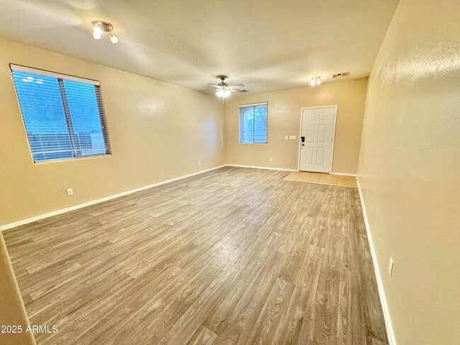Building Photo - 42564 W Palmyra Ct