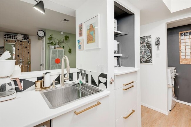 Building Photo - 3627 Menchaca Rd