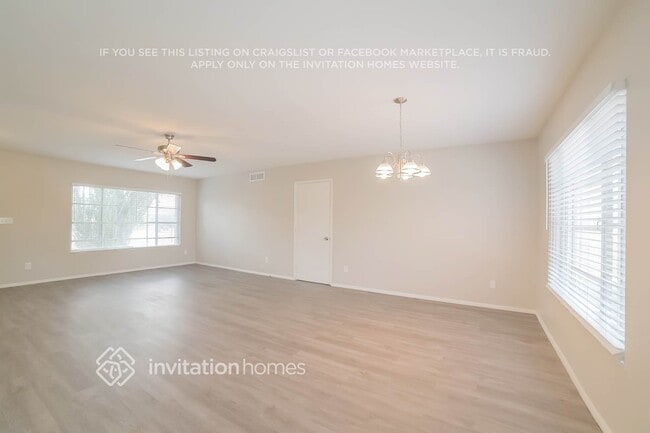 Foto del edificio - 4823 S Roberts Rd