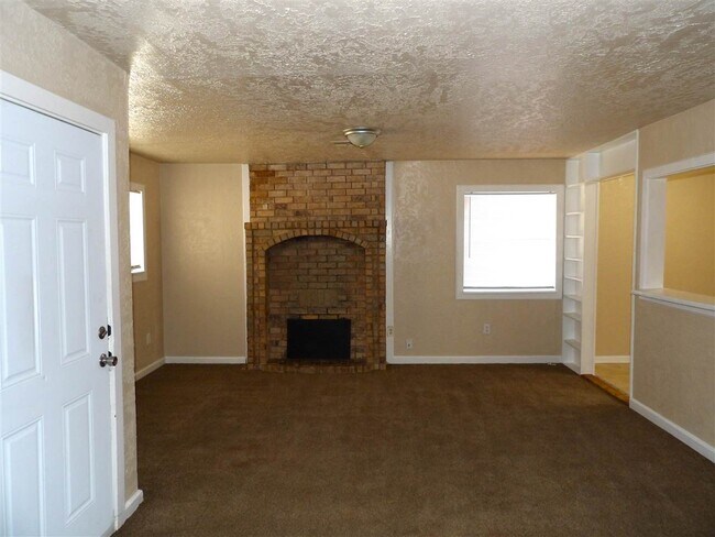 Building Photo - 914 SW 36th St
