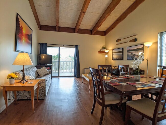 Building Photo - Cedar Lodge-308