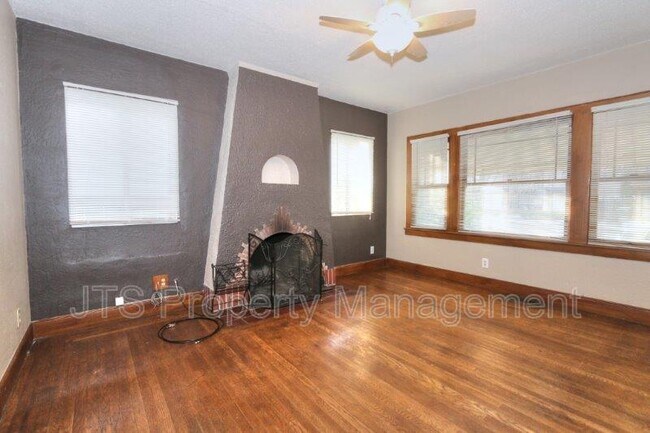 Photo - 2009 27th St House