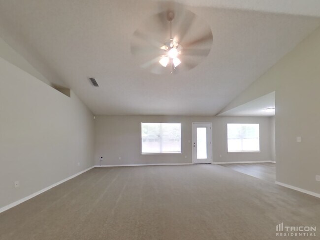 Foto del edificio - 2727 Fox Creek Dr E