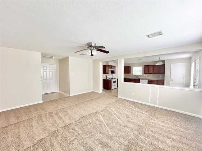 Foto del edificio - 18223 Fair Grange Ln