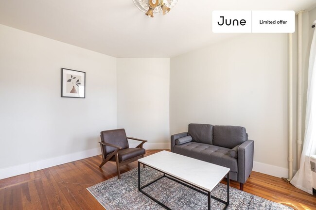 Building Photo - 52 Crescent Avenue