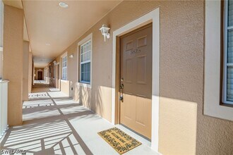 Building Photo - 9621 Spanish Moss Way