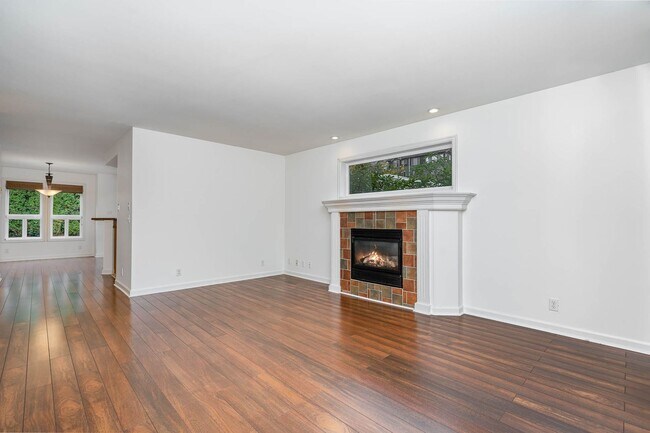 Foto del edificio - 2Bd/2Ba Seattle Townhouse