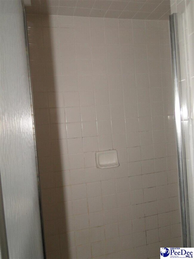 Foto del edificio - 2300 S Rosemary Ave