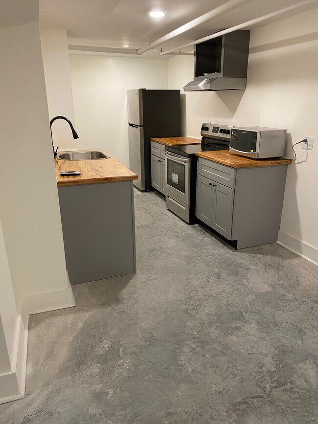 Brew House Lofts Apartments in Macon, GA