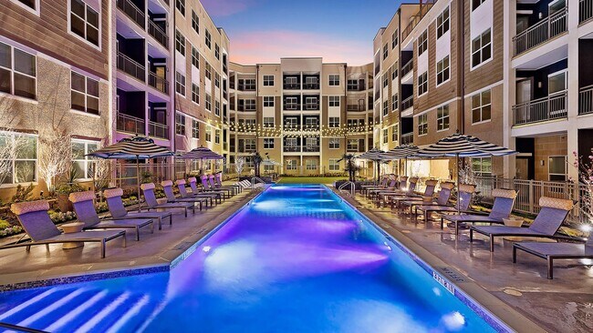 Foto del edificio - 14650 Landmark Blvd