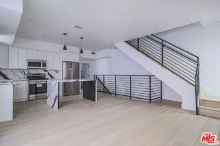 Building Photo - 11814 1/2 Gilmore St