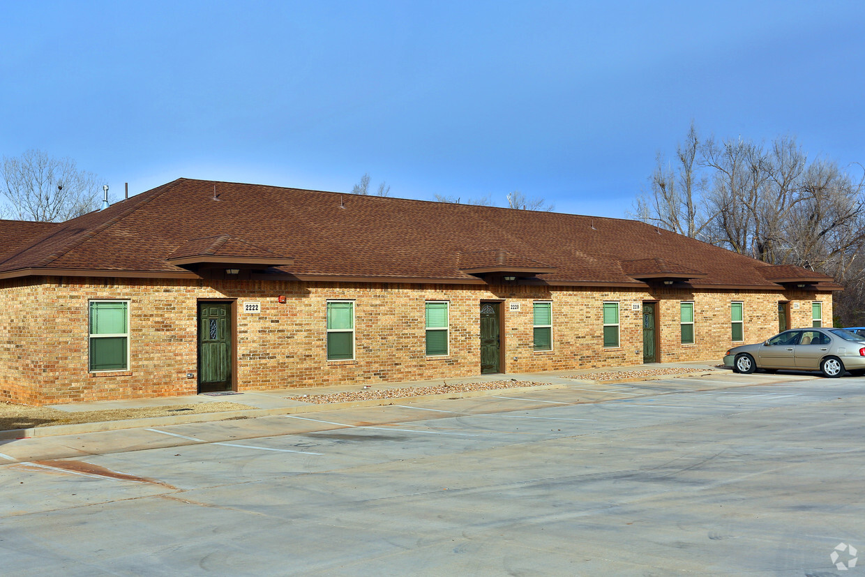 Building Photo - College Station Apartments