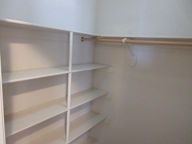 Building Photo - Move-In Discount -- 2 bedroom - 2 bath With Garage!