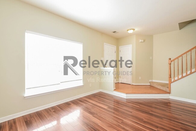 Building Photo - 5504 Springwater Ln