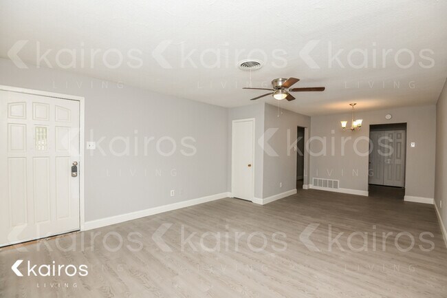 Foto del edificio - 7236 Jewell Ave.