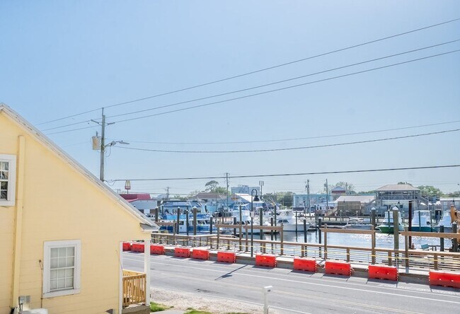Foto del edificio - 302 Canal Dr