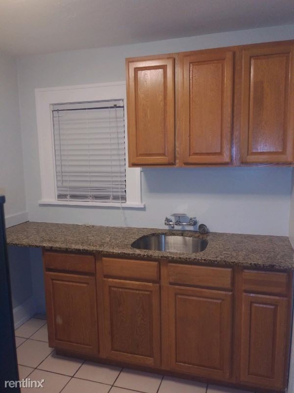 Building Photo - 1 br, 1 bath House - 1/2 7th Ave N