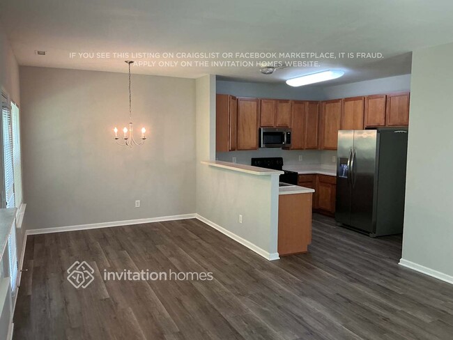 Building Photo - 5031 Rainmaker Dr