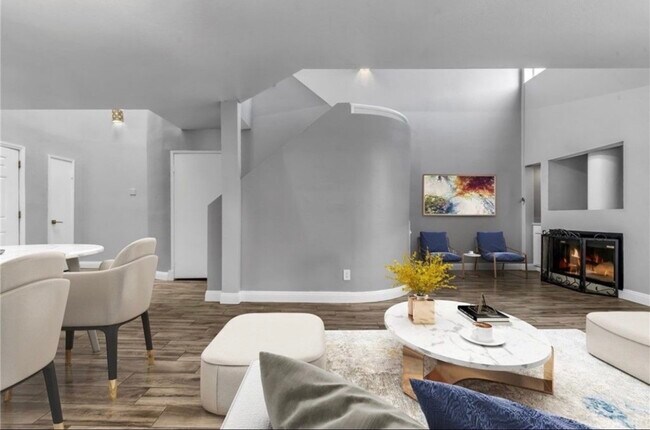 Foto del edificio - 6036 Hazelhurst Pl