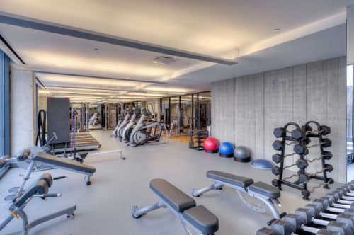 Foto del edificio - 600 W Division St