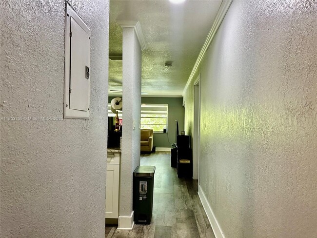 Building Photo - 15430 SW 82nd Ln