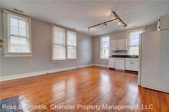Foto del edificio - 1 br, 1 bath House - 303 W. Freemason St #4