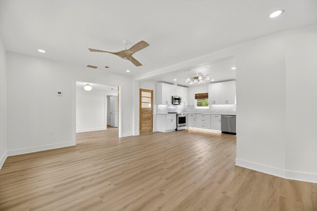 Foto del edificio - 4751 Burlington Ave N