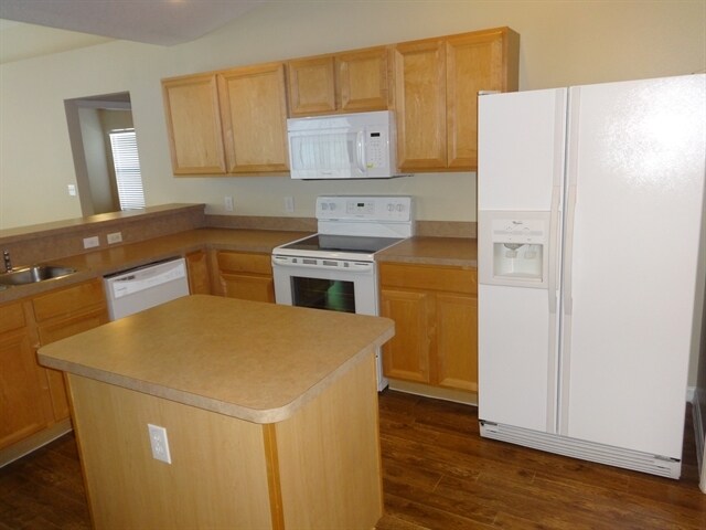 Foto del edificio - 1323 Old Millpond Rd