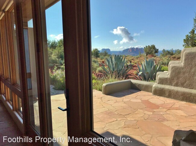 Foto del edificio - 3 br, 3.5 bath House - 155 Linda Vista