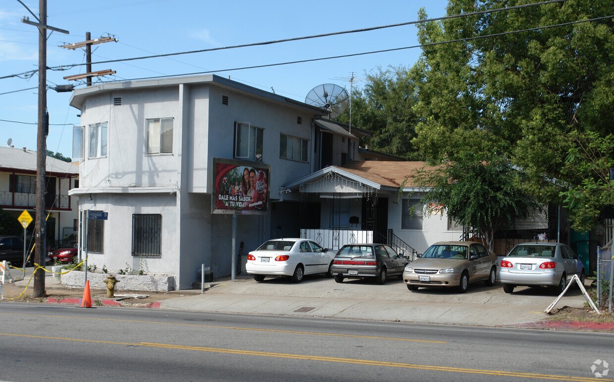 Building Photo - 6841 Figueroa St